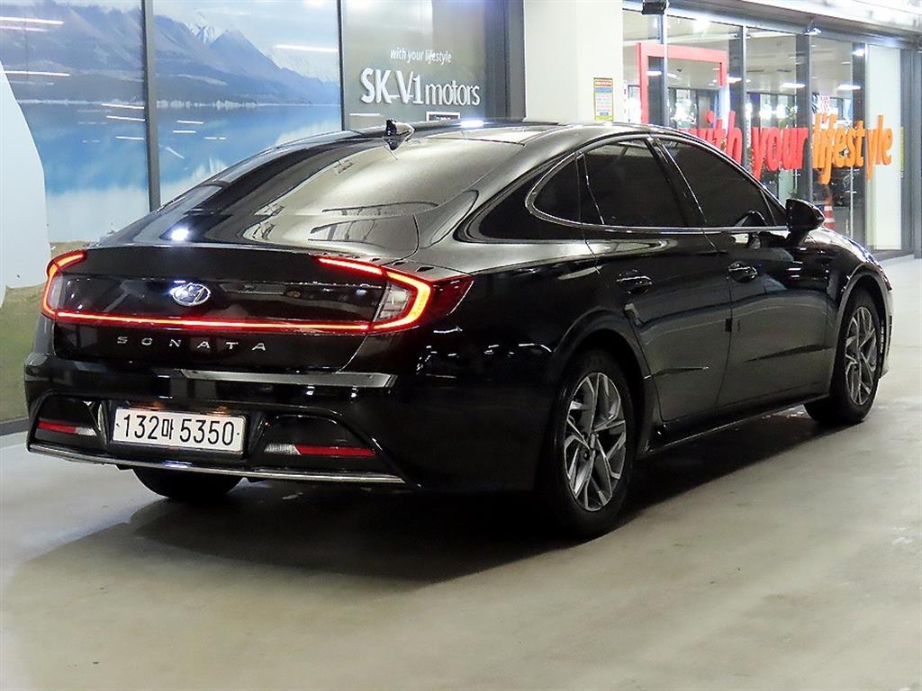 HYUNDAI Sonata - Vista 4