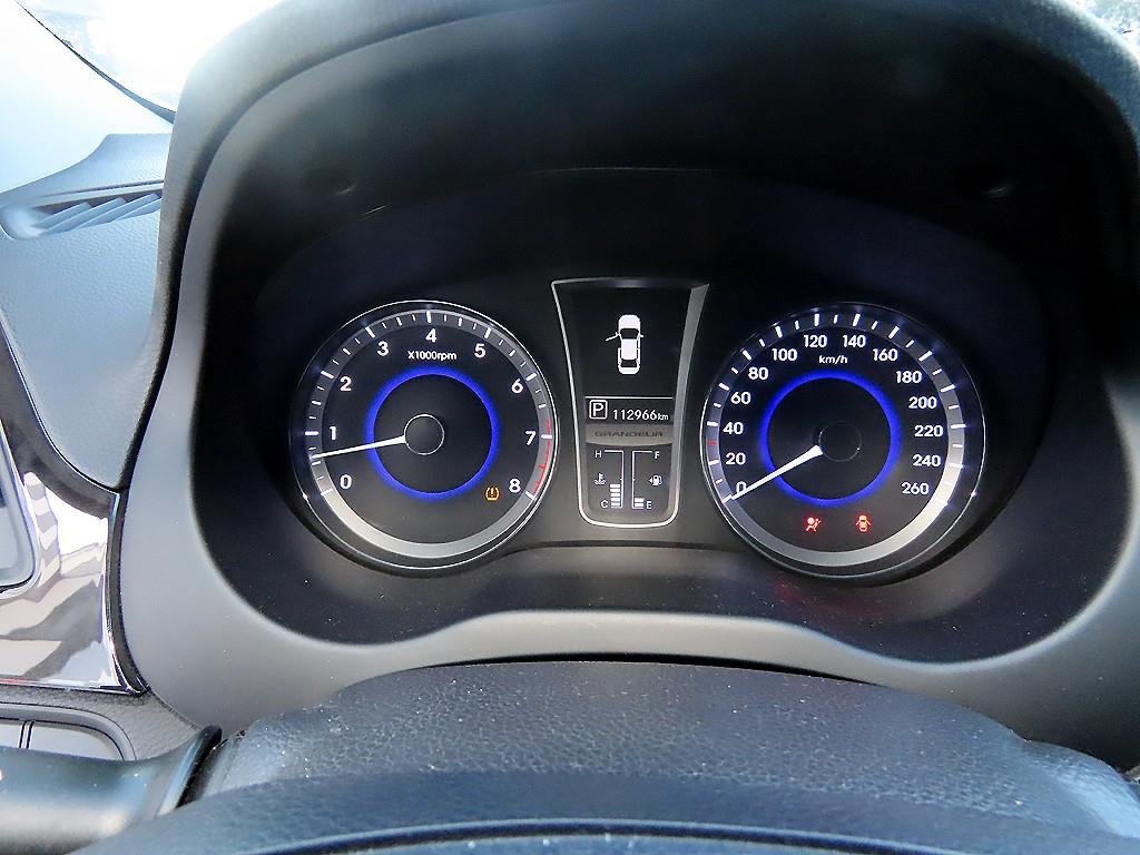 HYUNDAI Grandeur - Vista 9