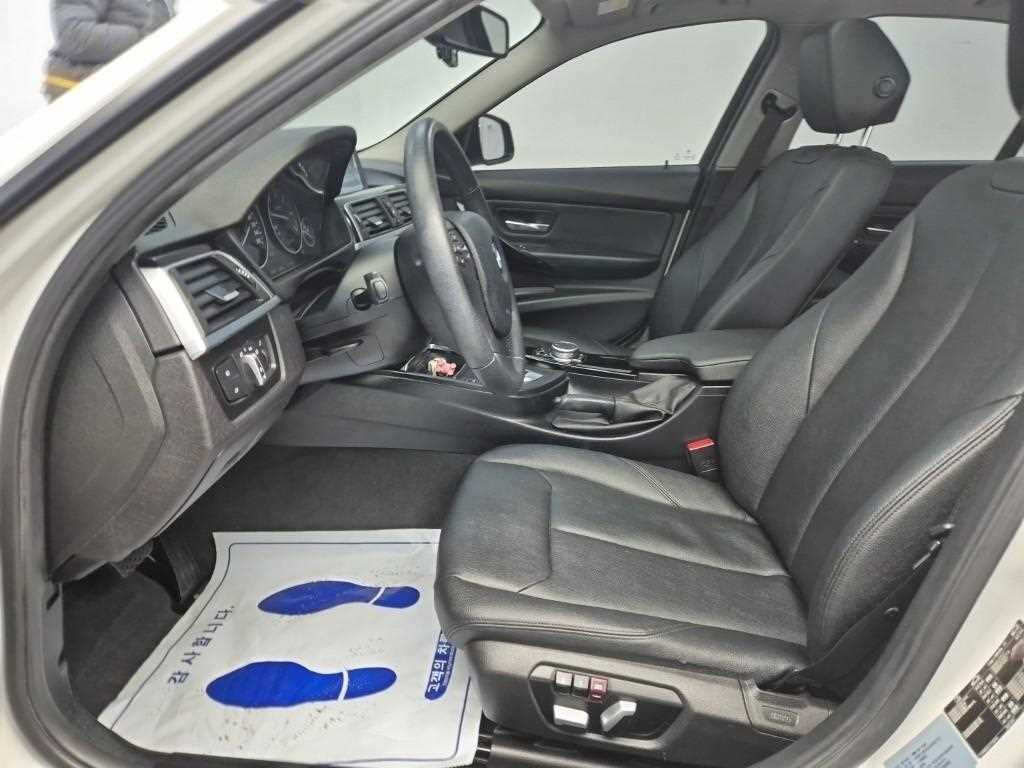 BMW 3 series - Vista 11