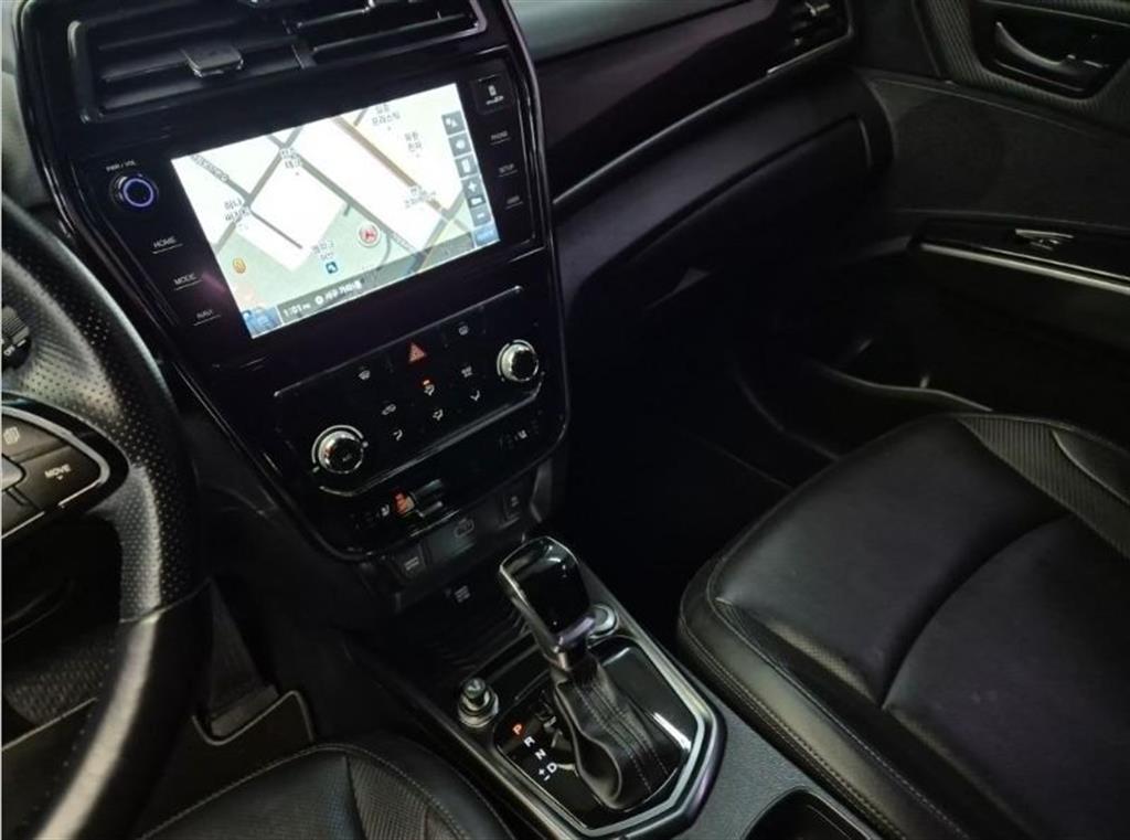 Ssangyong Tivoli - Vista 10