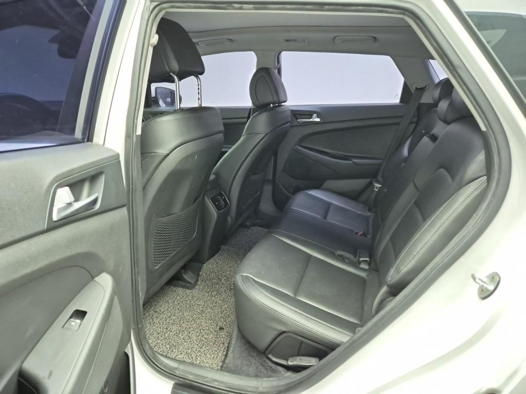 HYUNDAI Tucson - Vista 12