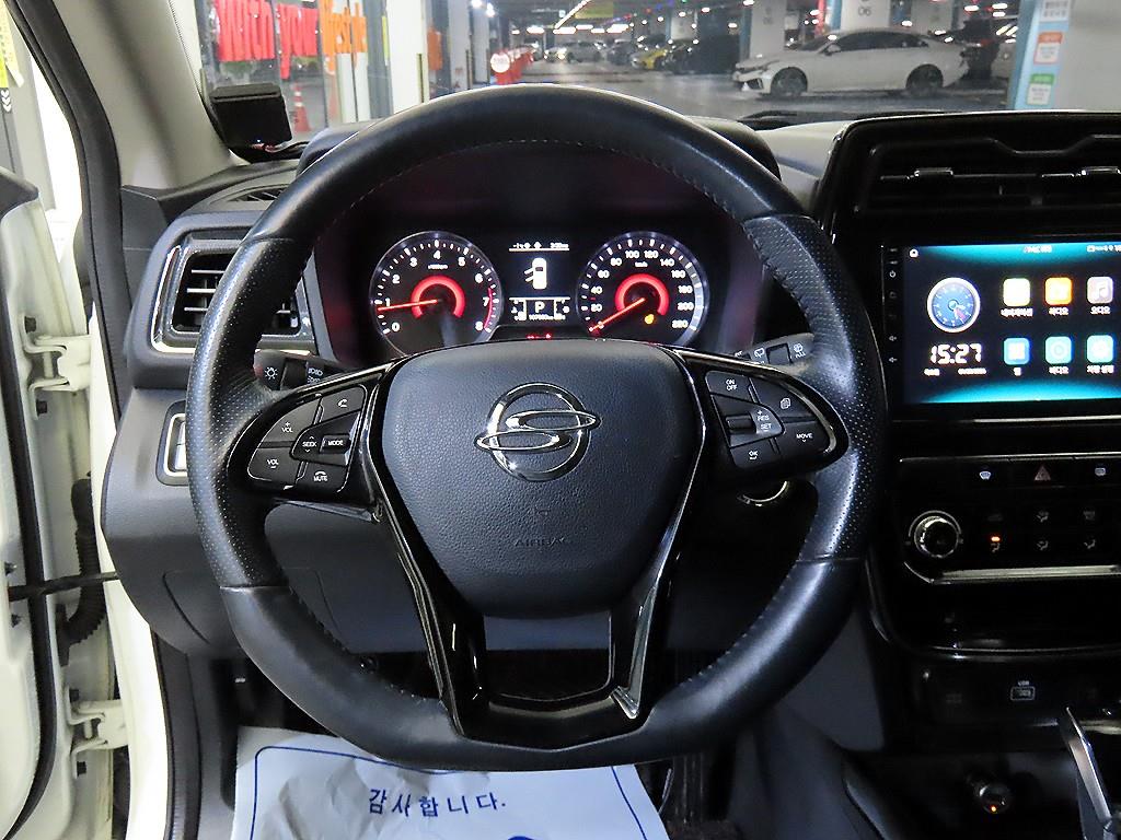 Ssangyong Tivoli - Vista 8