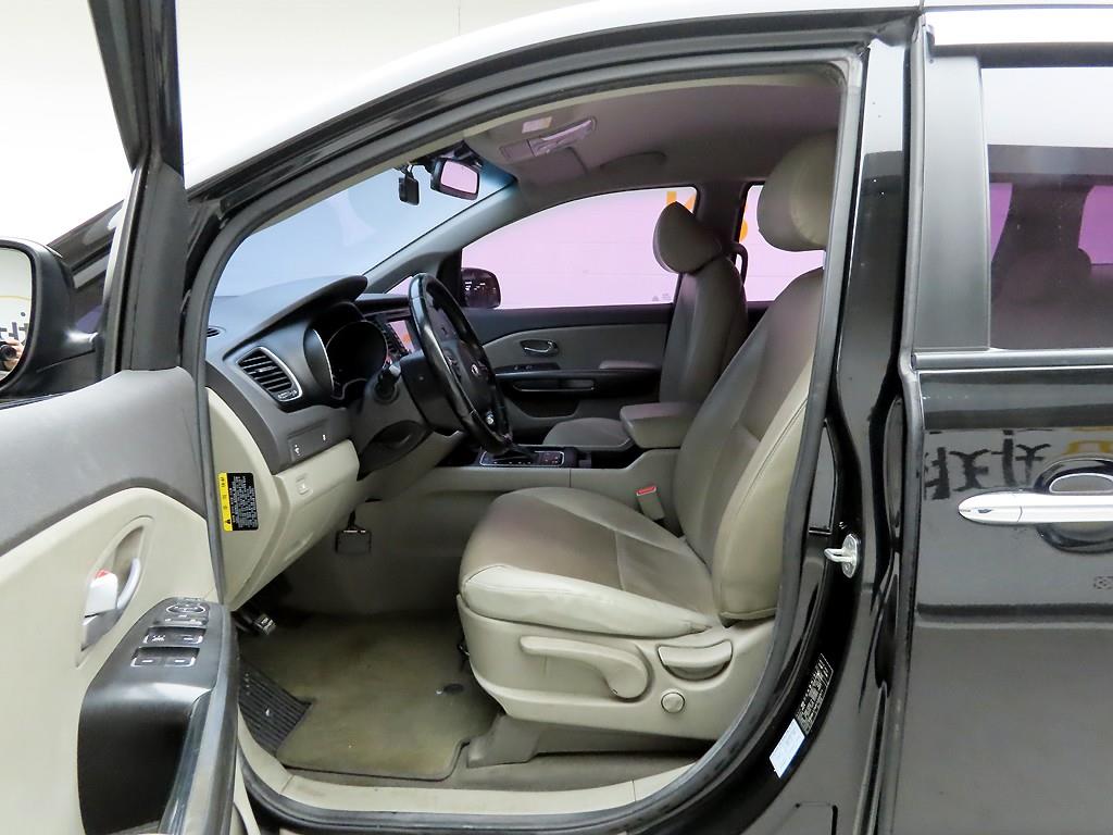 KIA Carnival 2015 Negro - Importación desde Corea - HF Imports Iquique - Foto 13