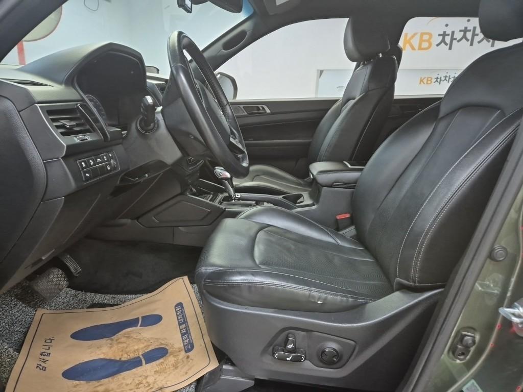 Ssangyong Rexton - Vista 11