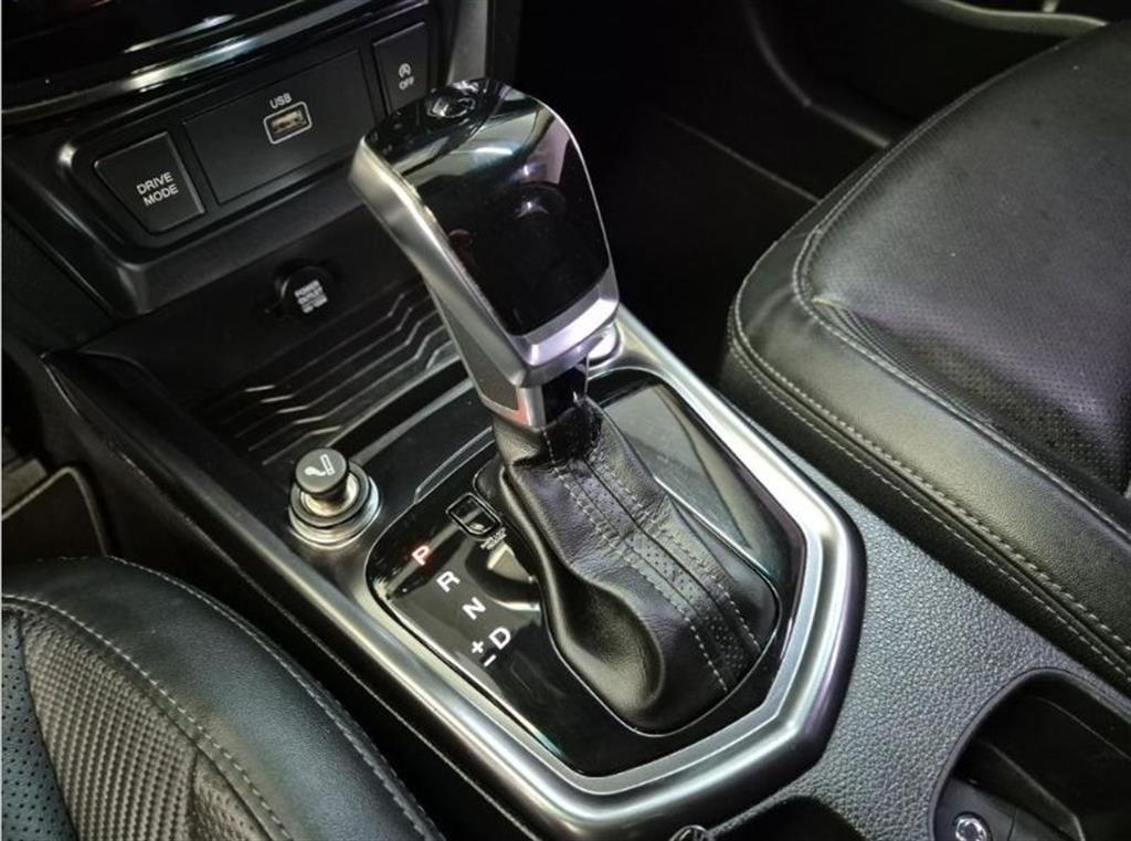 Ssangyong Tivoli - Vista 8