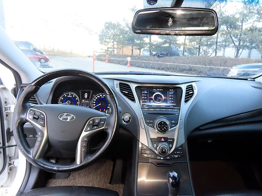 HYUNDAI Grandeur - Vista 7