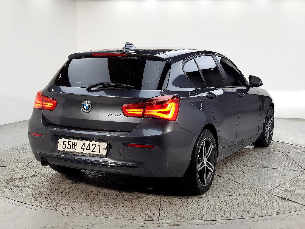 BMW 1 series - Vista 4