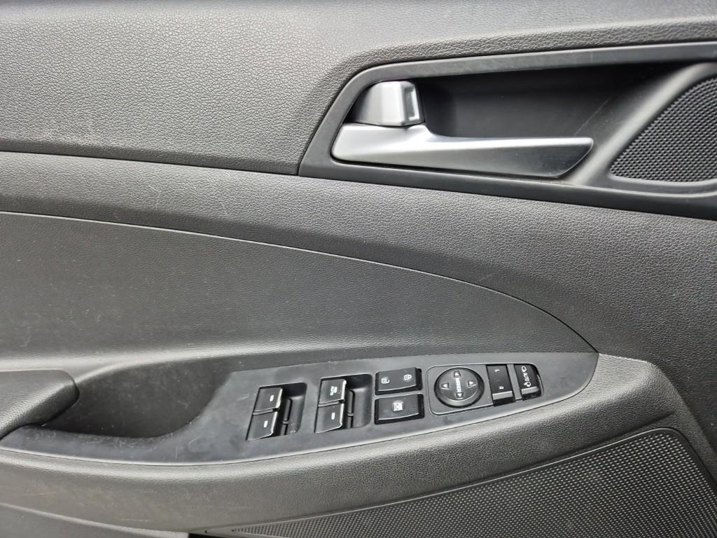 HYUNDAI Tucson 2016 Blanco - Importación desde Corea - HF Imports Iquique - Foto 18