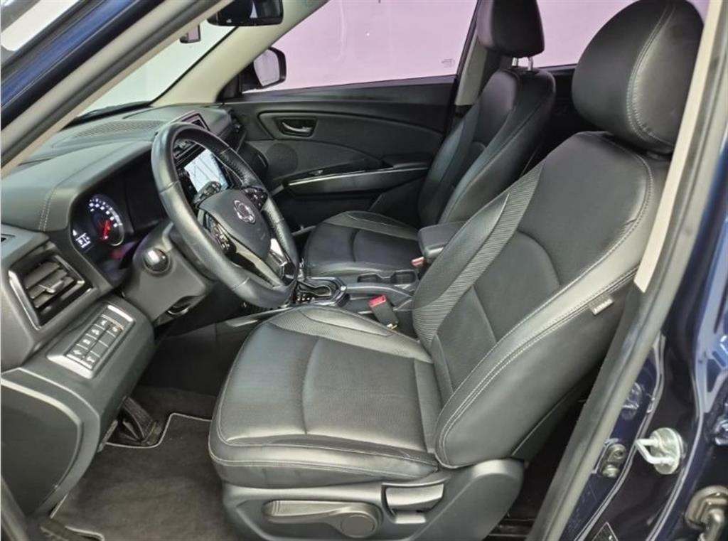 Ssangyong Tivoli - Vista 11