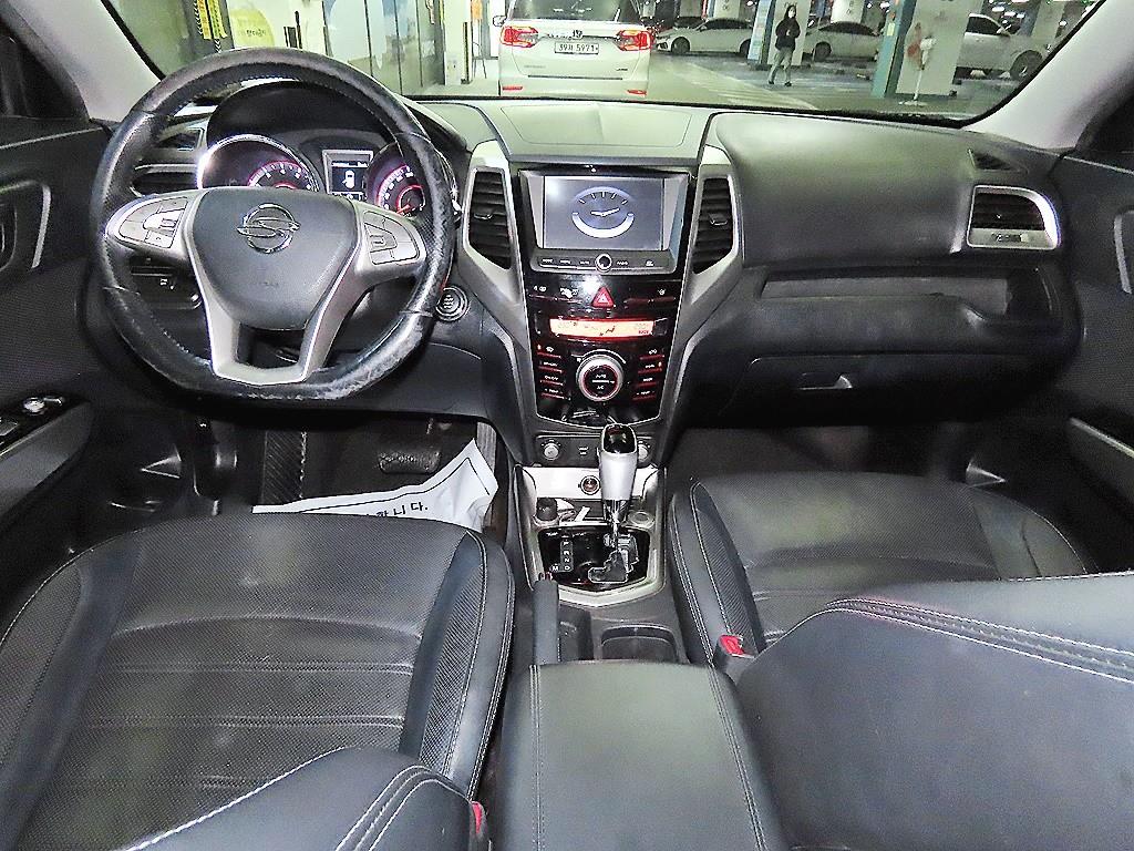 Ssangyong Tivoli - Vista 10