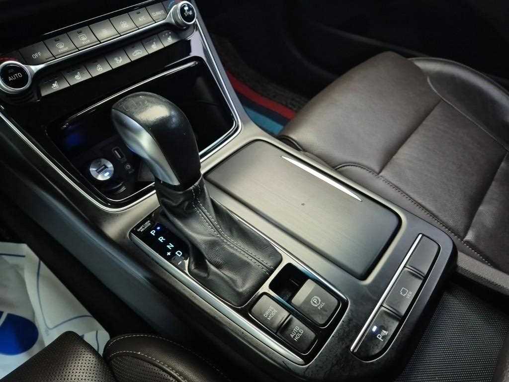 HYUNDAI Grandeur - Vista 8