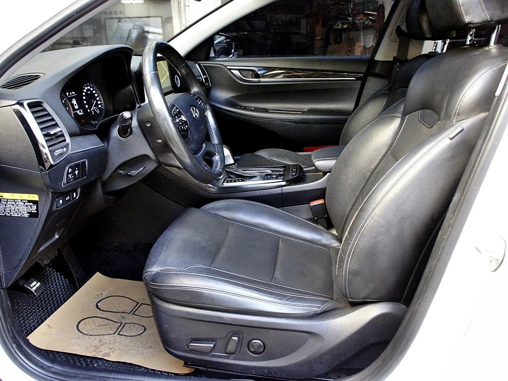 HYUNDAI Grandeur - Vista 9