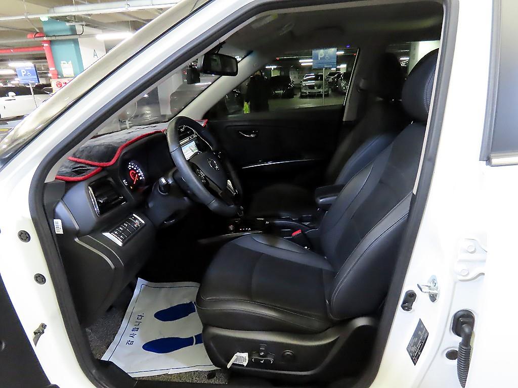 Ssangyong Tivoli - Vista 6