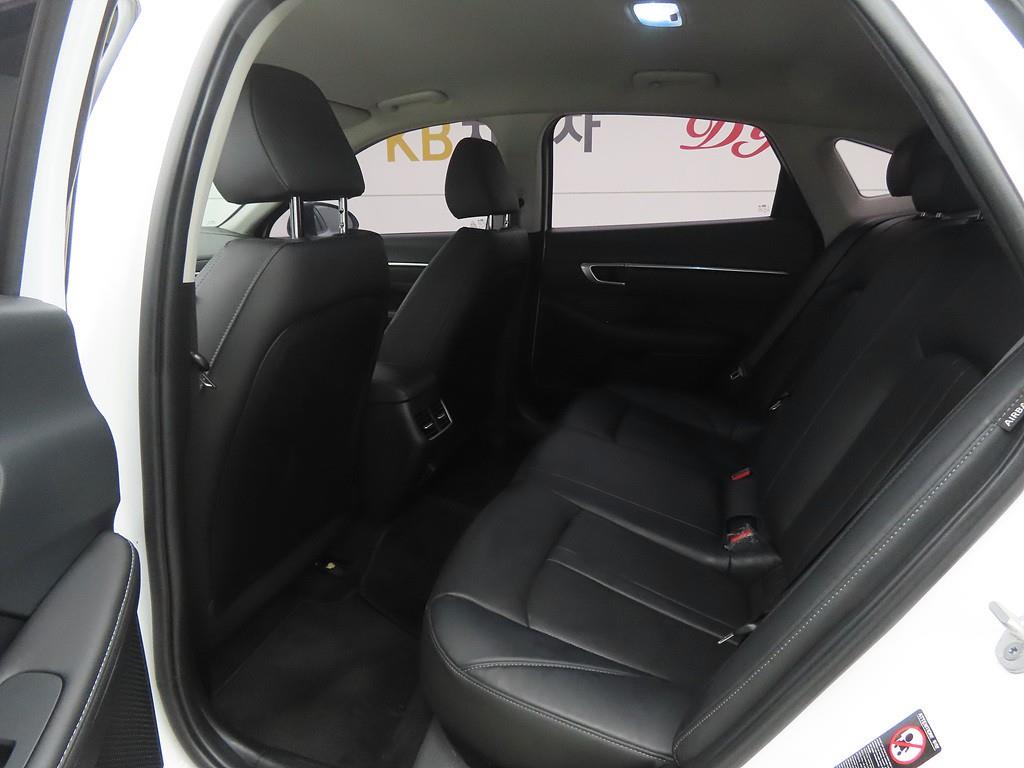 HYUNDAI Sonata - Vista 6