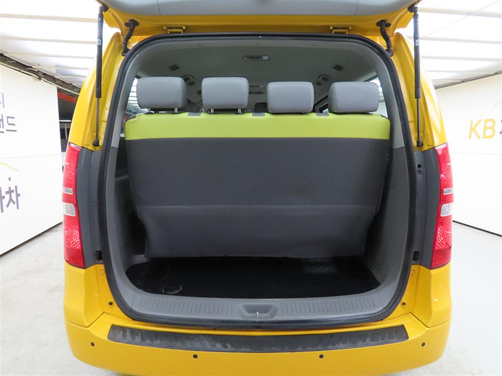 HYUNDAI Starex 2018 Amarillo - Importación desde Corea - HF Imports Iquique - Foto 18