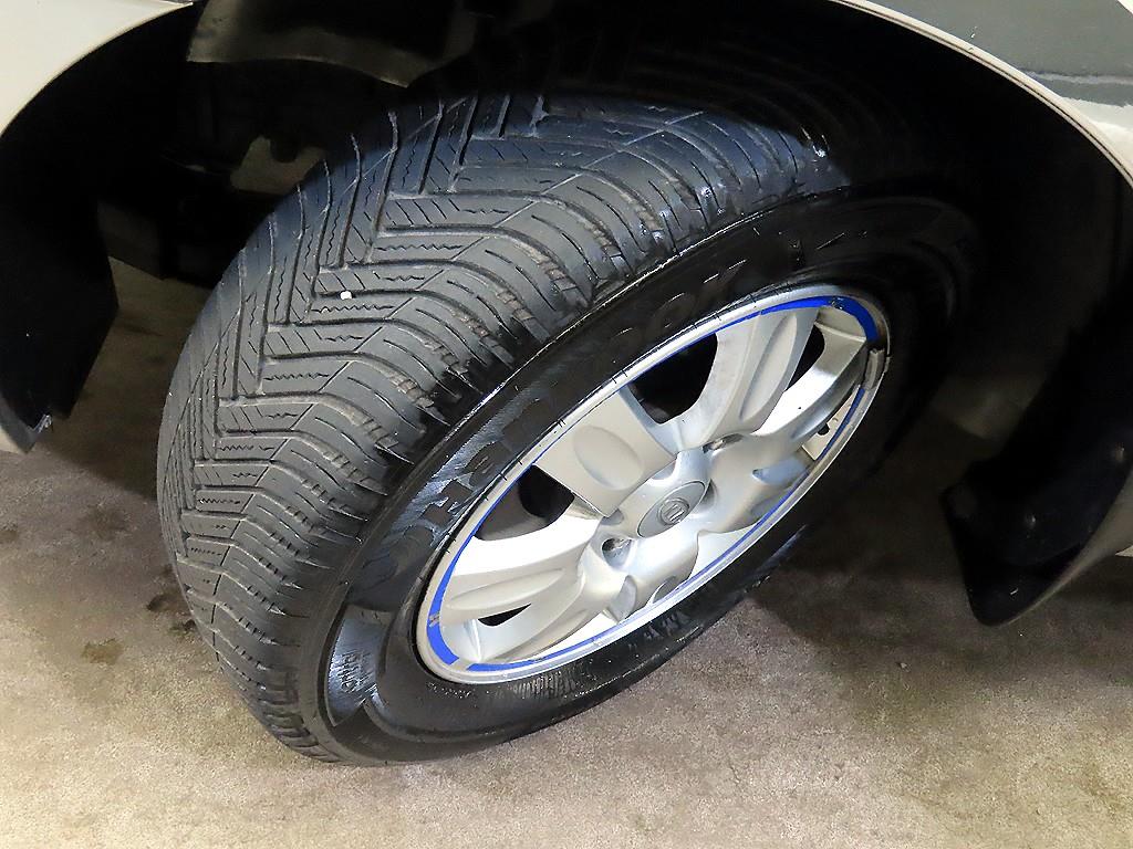 KIA Carens 2010 Gris - Importación desde Corea - HF Imports Iquique - Foto 18