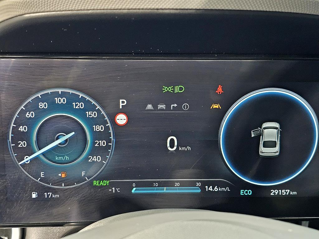 HYUNDAI Avante - Vista 7