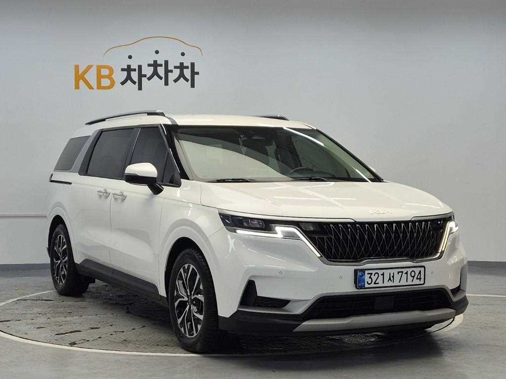 KIA Carnival - Vista 4