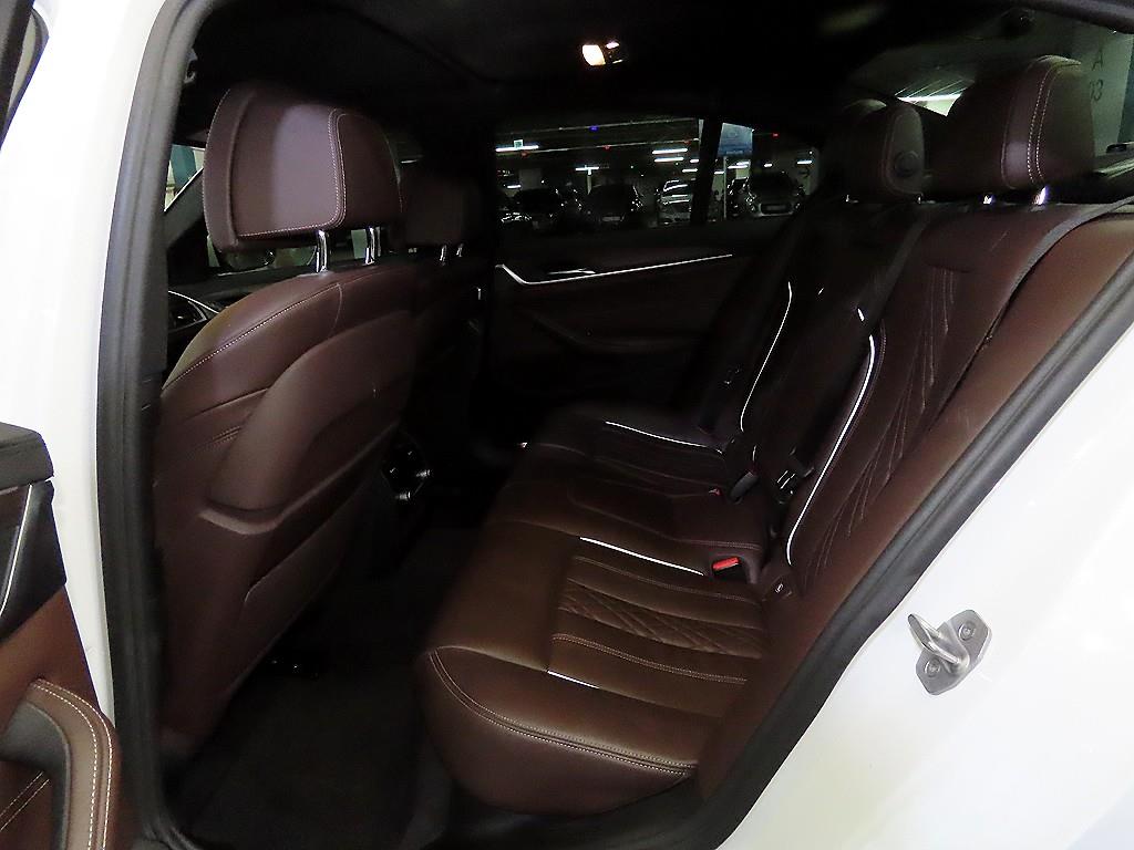 BMW 5 Series - Vista 7