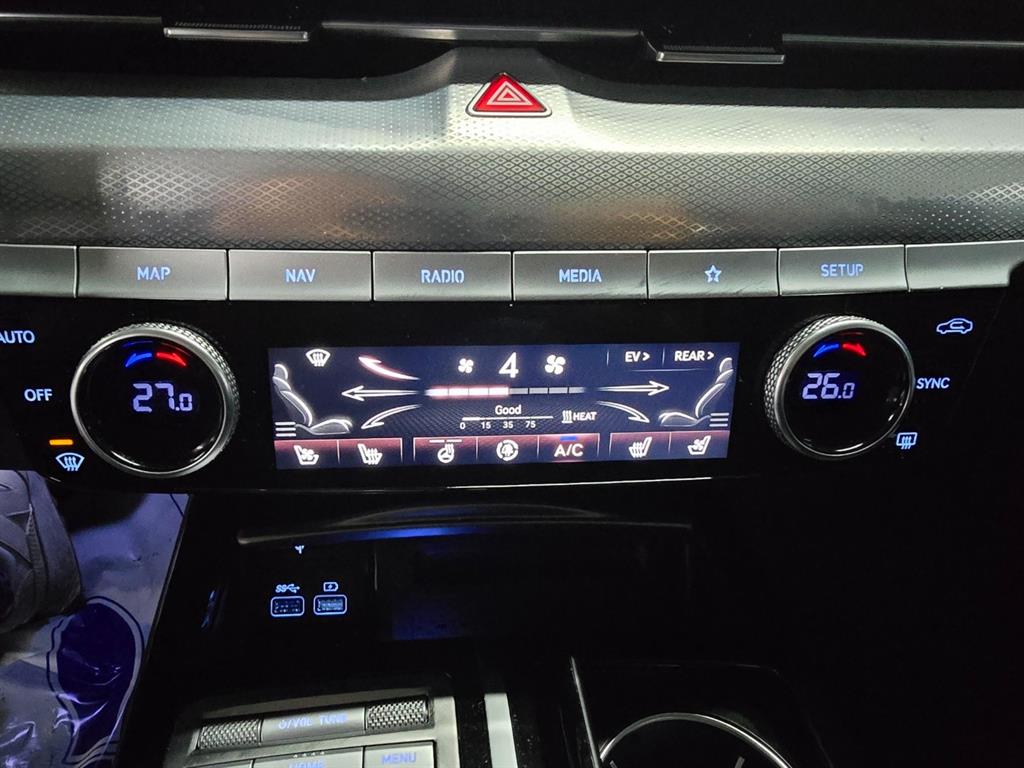 Genesis G80 - Vista 10