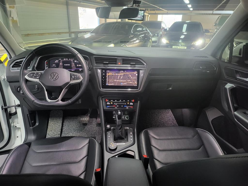 Volkswagen Tiguan - Vista 9