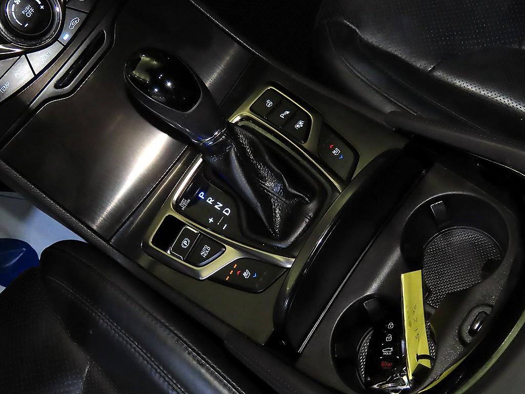 HYUNDAI Grandeur - Vista 12