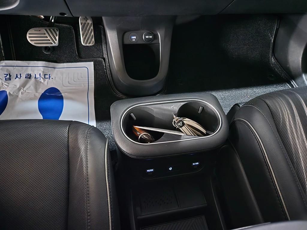 HYUNDAI Ioniq 5 - Vista 12