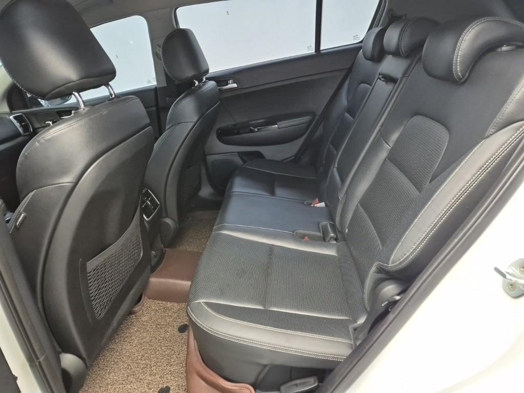 KIA Sportage - Vista 12