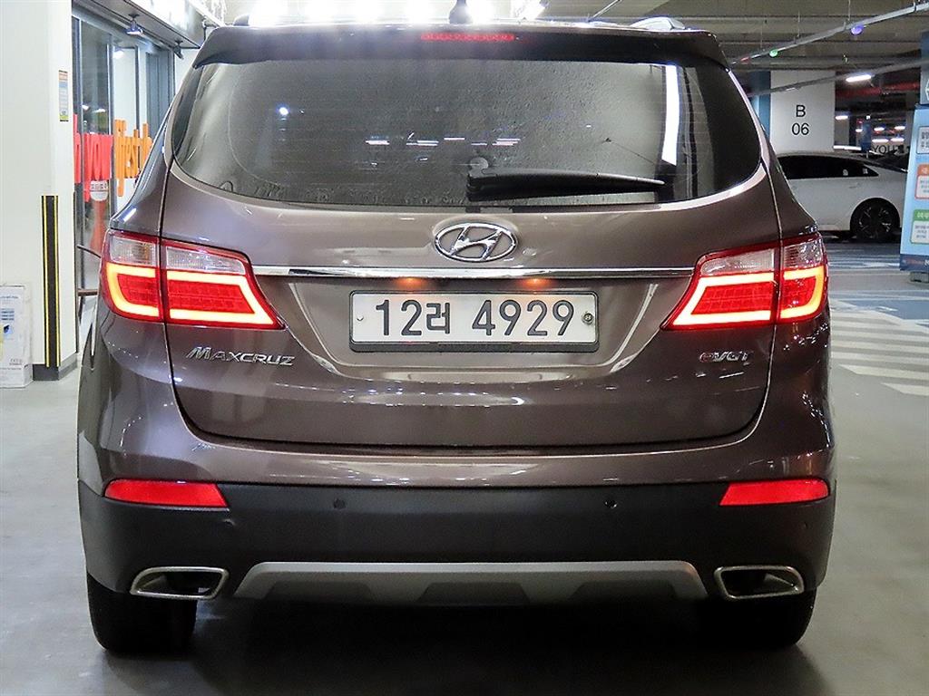 HYUNDAI Maxcruz - Vista 5