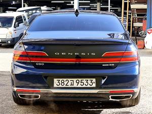 Genesis G90 - Vista 6