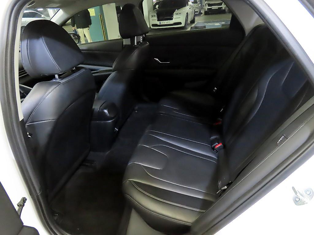 HYUNDAI Avante - Vista 7