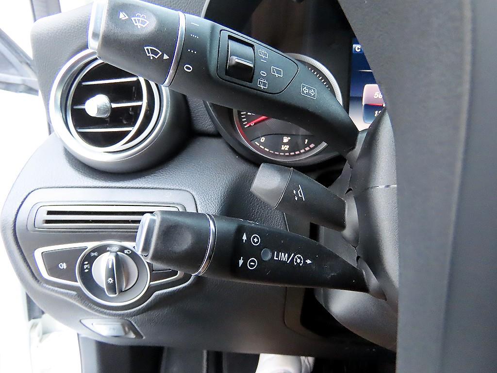 Mercedes Benz GLC Class - Vista 12