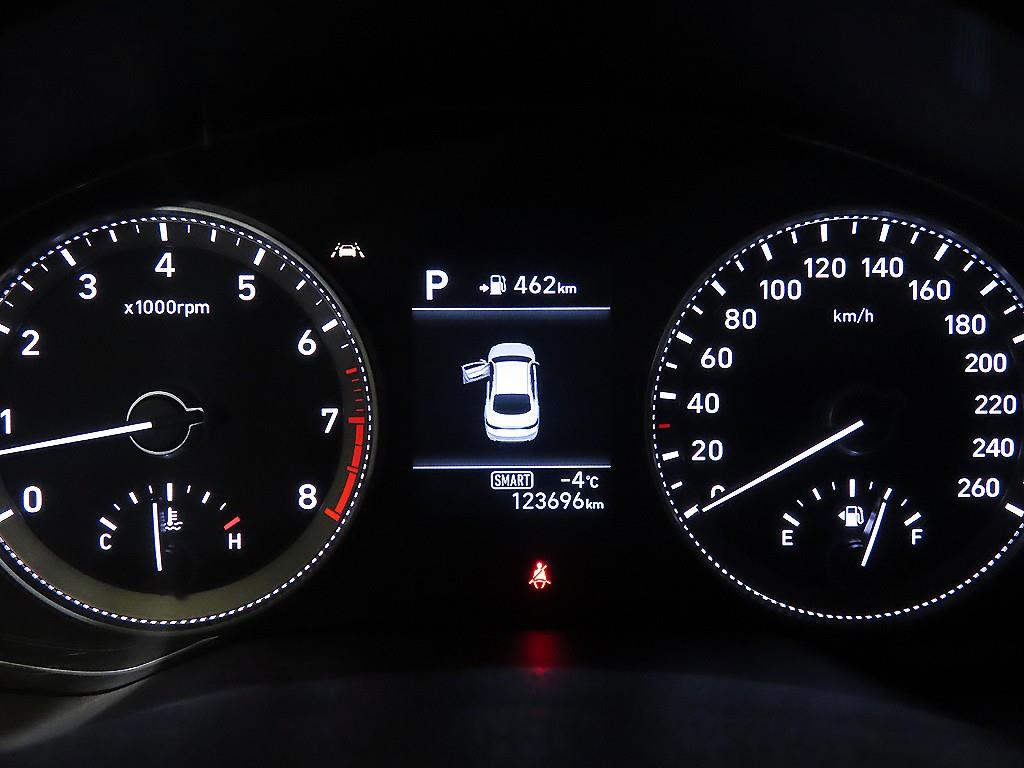 HYUNDAI Grandeur - Vista 9