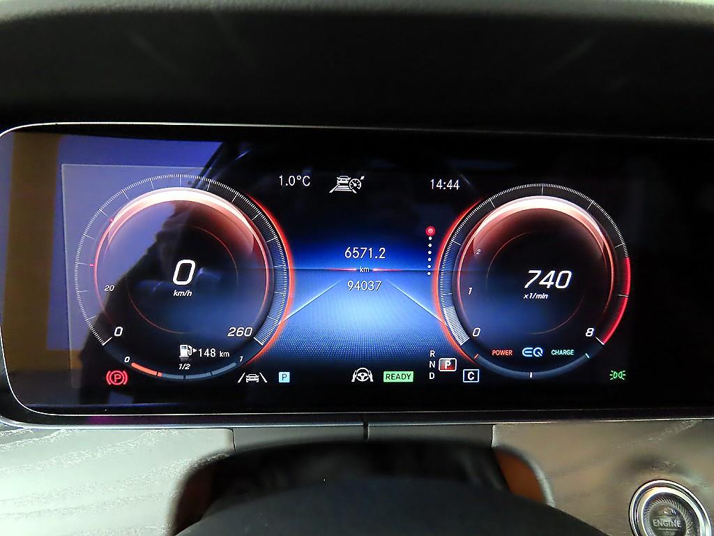 Mercedes Benz E class - Vista 8