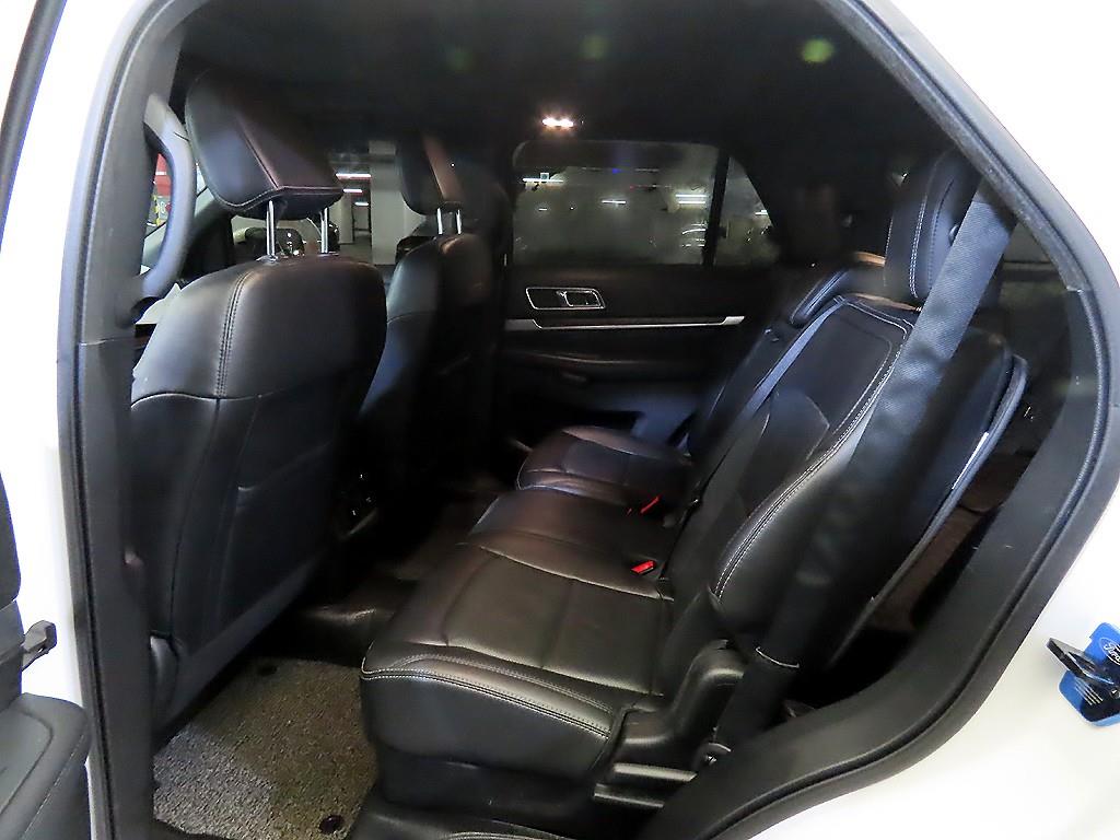 Ford Explorer - Vista 7