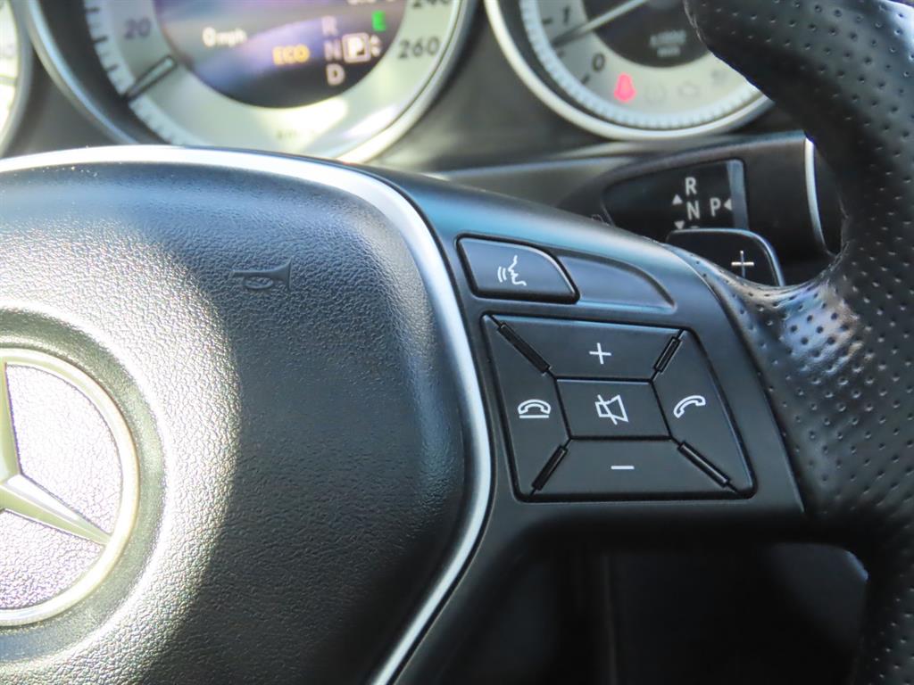 Mercedes Benz E class 2014 Blanco - Importación desde Corea - HF Imports Iquique - Foto 13