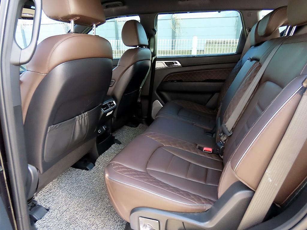 Ssangyong Rexton - Vista 6