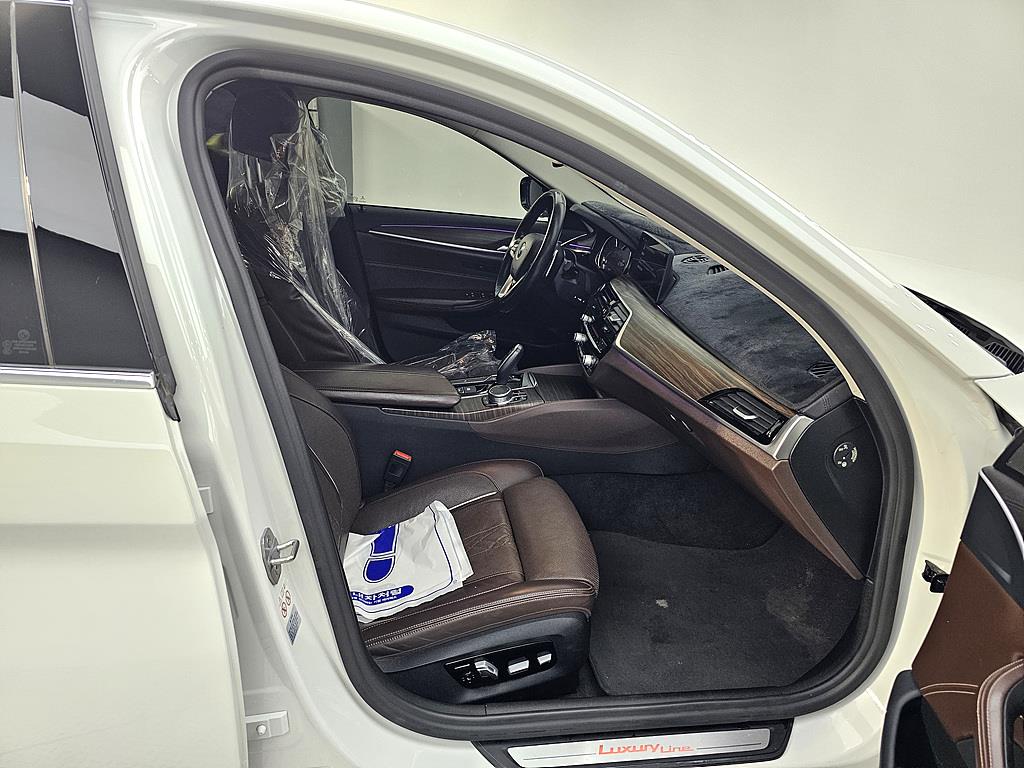 BMW 5 Series - Vista 11