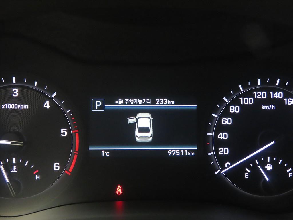 Genesis G80 - Vista 8