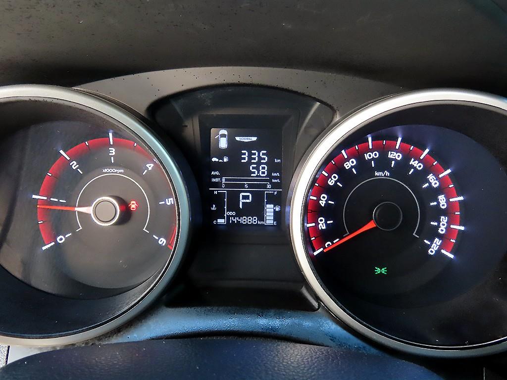 Ssangyong Tivoli - Vista 9