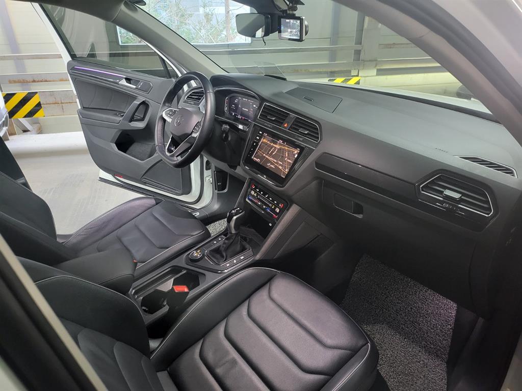Volkswagen Tiguan - Vista 10
