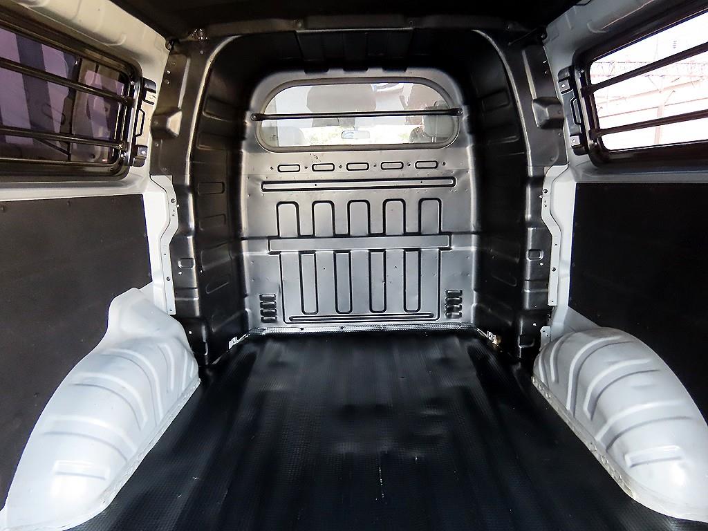 HYUNDAI Starex 2018 Gris - Importación desde Corea - HF Imports Iquique - Foto 17