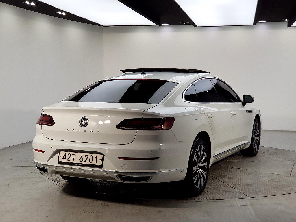 Volkswagen Arteon - Vista 4