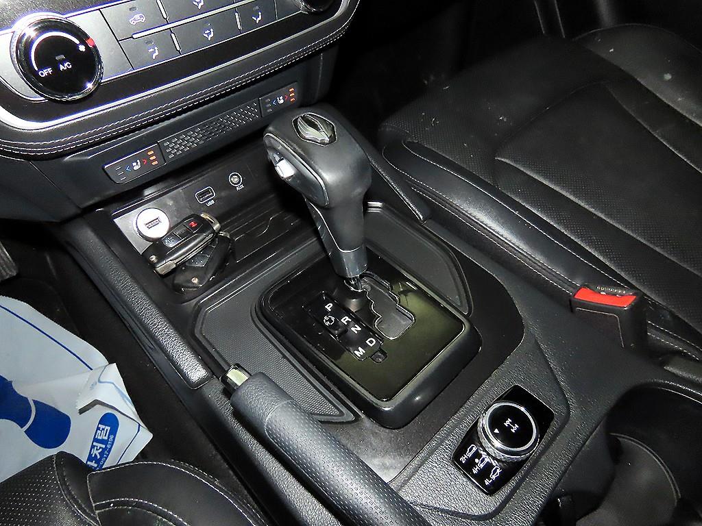 Ssangyong Rexton - Vista 12