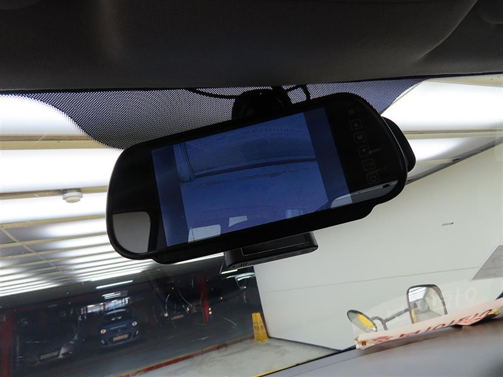 HYUNDAI Starex - Vista 12