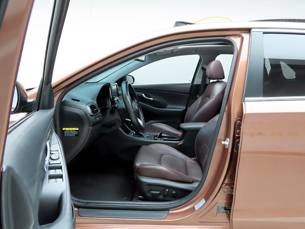 HYUNDAI i30 - Vista 12