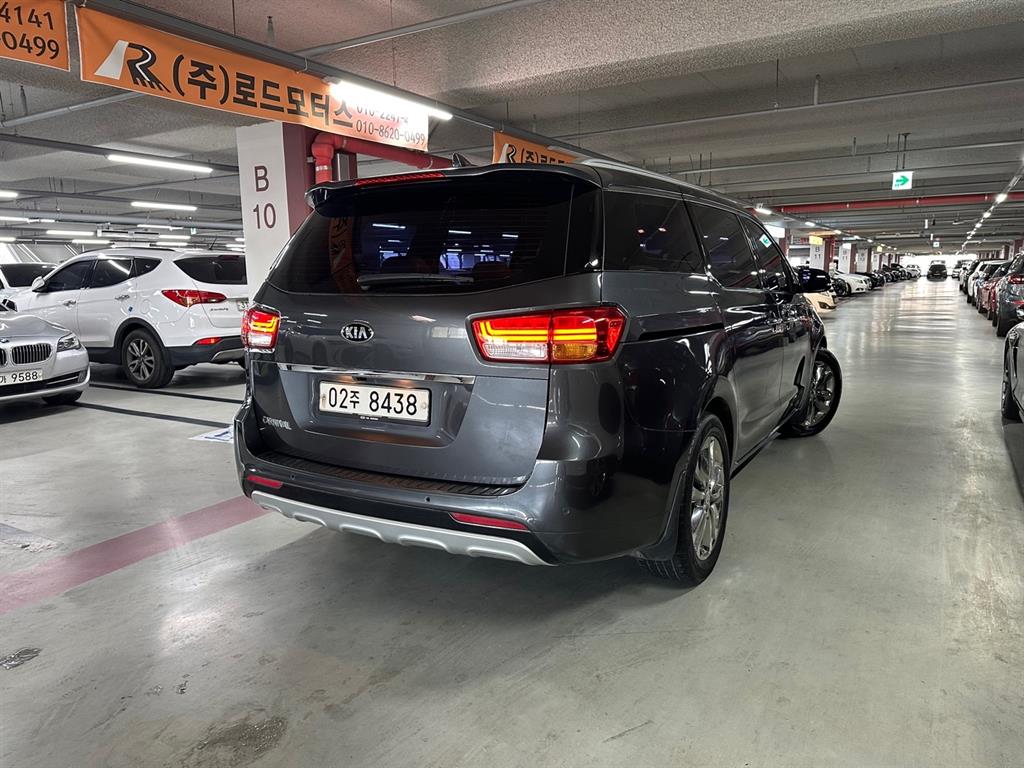 KIA Carnival 2017 Gris - Importación desde Corea - HF Imports Iquique - Foto 20
