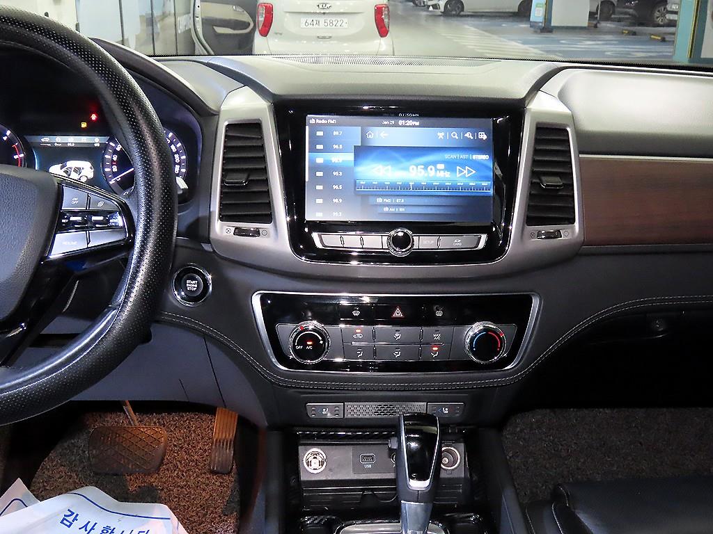 Ssangyong Rexton - Vista 11