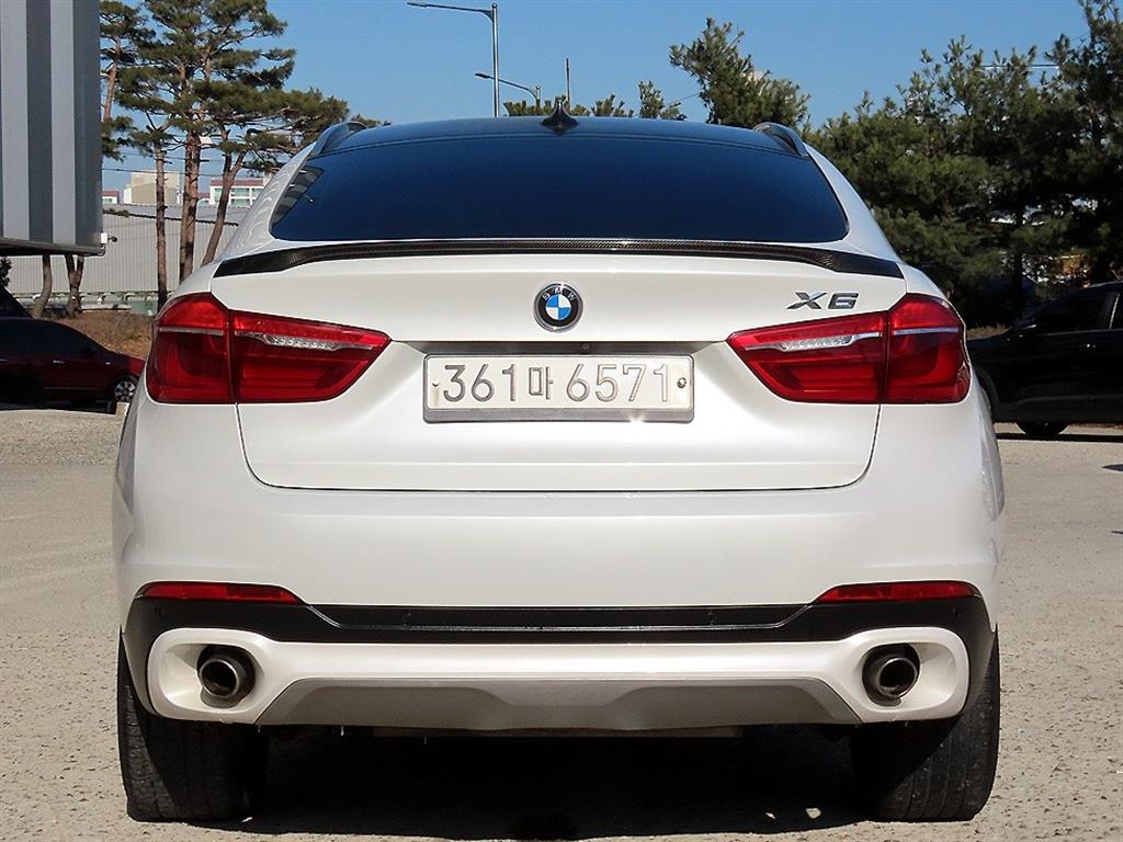 BMW X6 - Vista 4