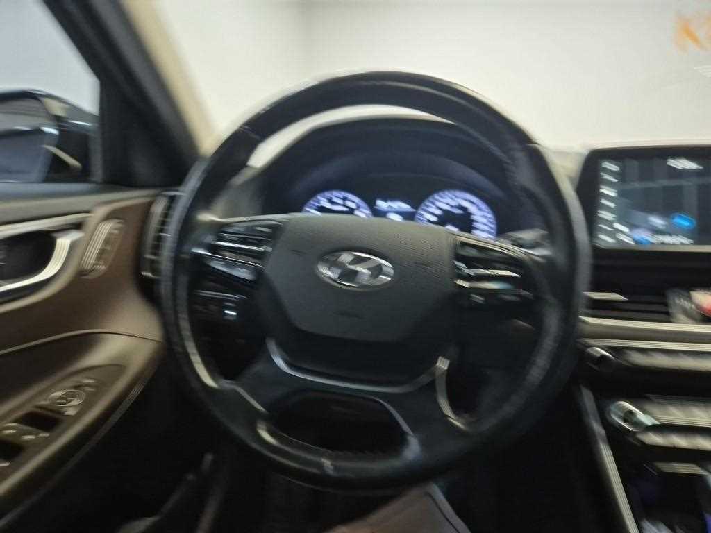 HYUNDAI Grandeur - Vista 9